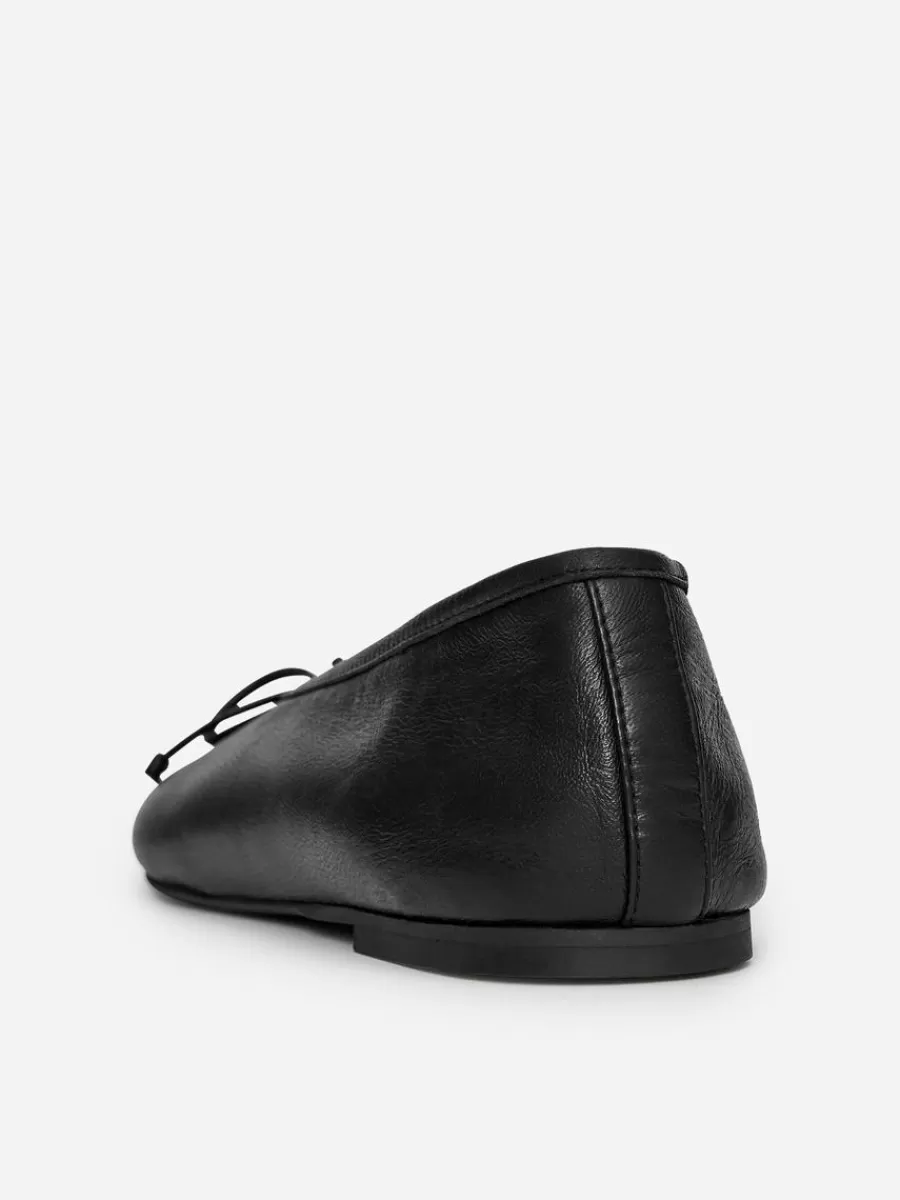 Toutes Les Chaussures-ARKET Ballerines en cuir Noir